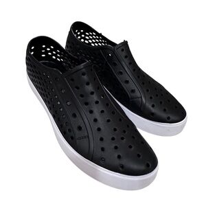 London Fog Men’s Bately Slip On Water Sneakers Shoes NWT Size 10